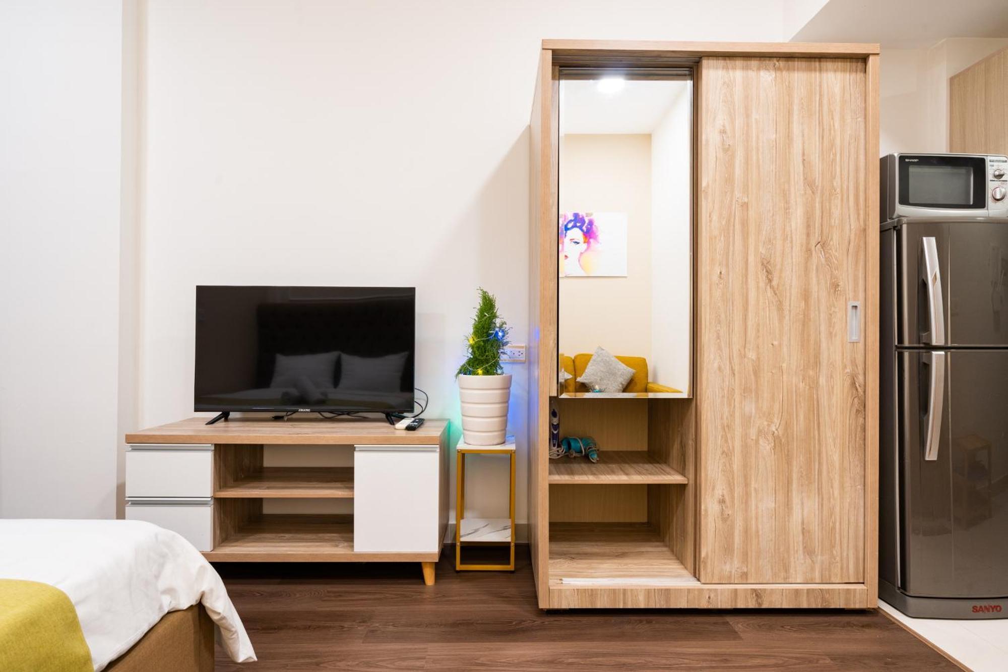 Henry Home - Rivergate Хошимін Екстер'єр фото